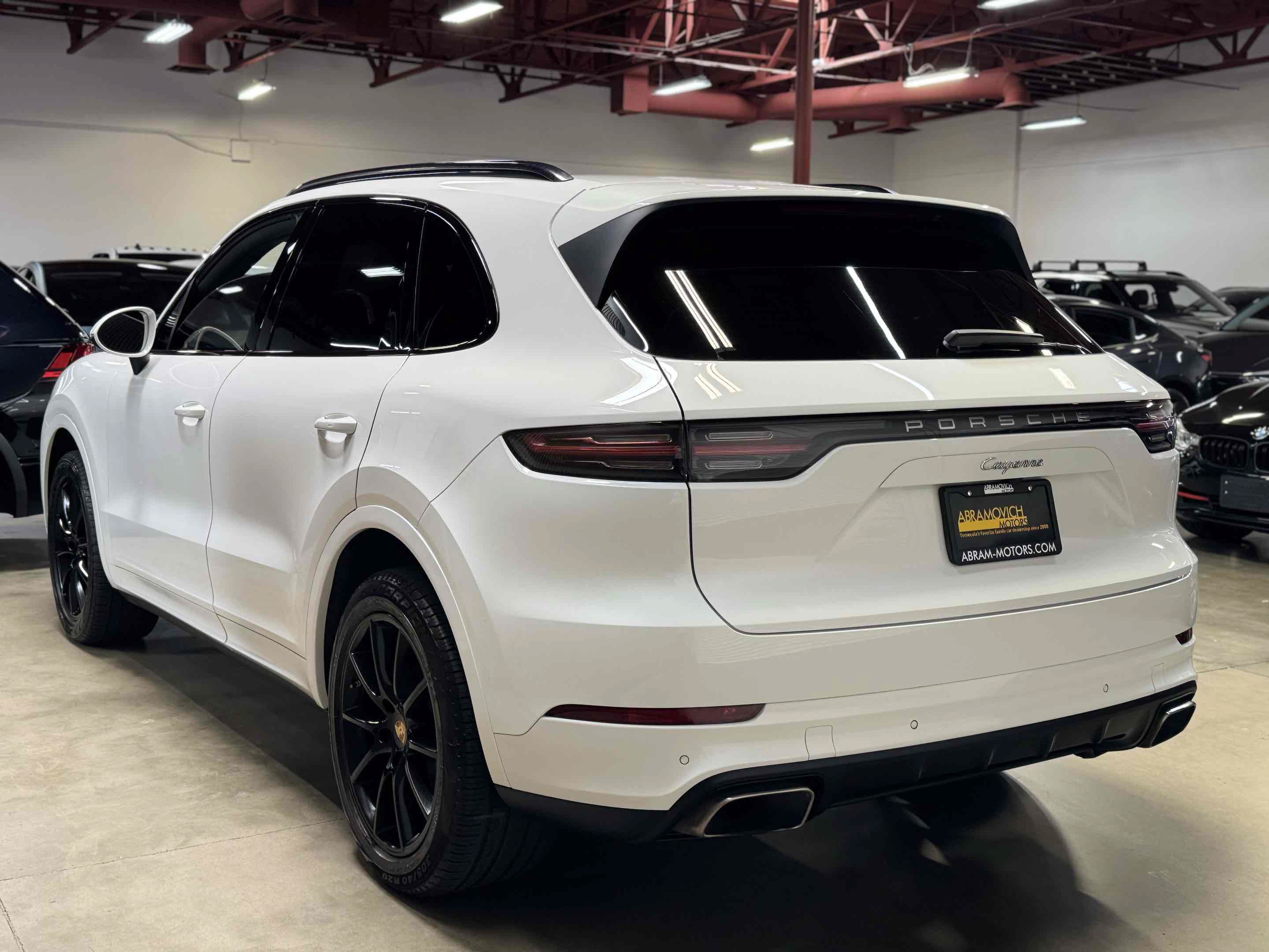Used 2019 Porsche Cayenne AWD/4WD image 4