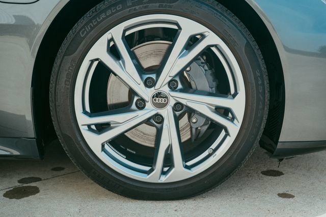 Used 2022 Audi e-tron GT Premium Plus AWD/4WD image 13