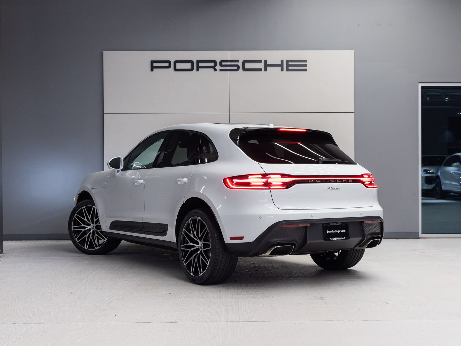 New 2026 Porsche Macan AWD/4WD image 3