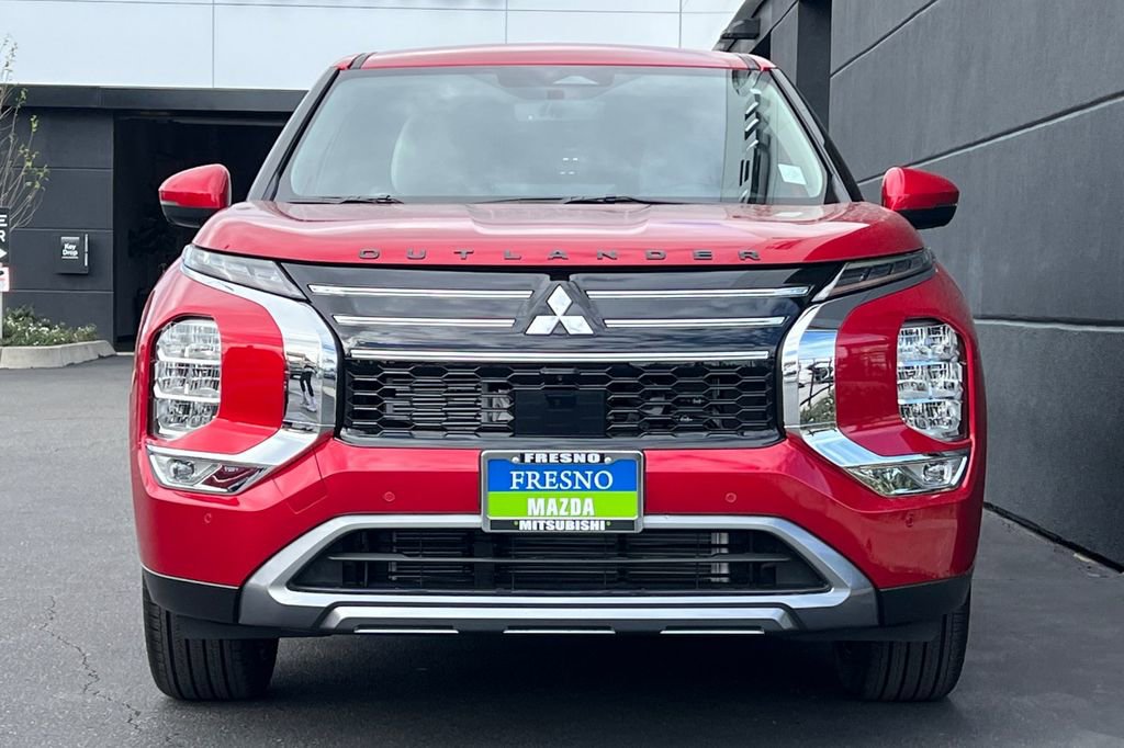 New 2026 Mitsubishi Outlander SE image 10