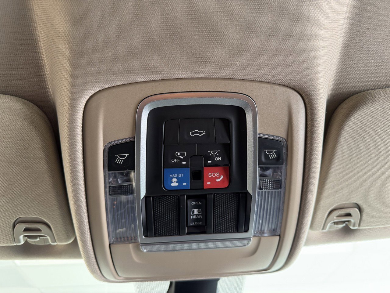 Used 2020 RAM 1500 Laramie image 30