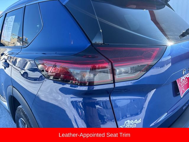 Used 2023 Nissan Rogue SL image 18