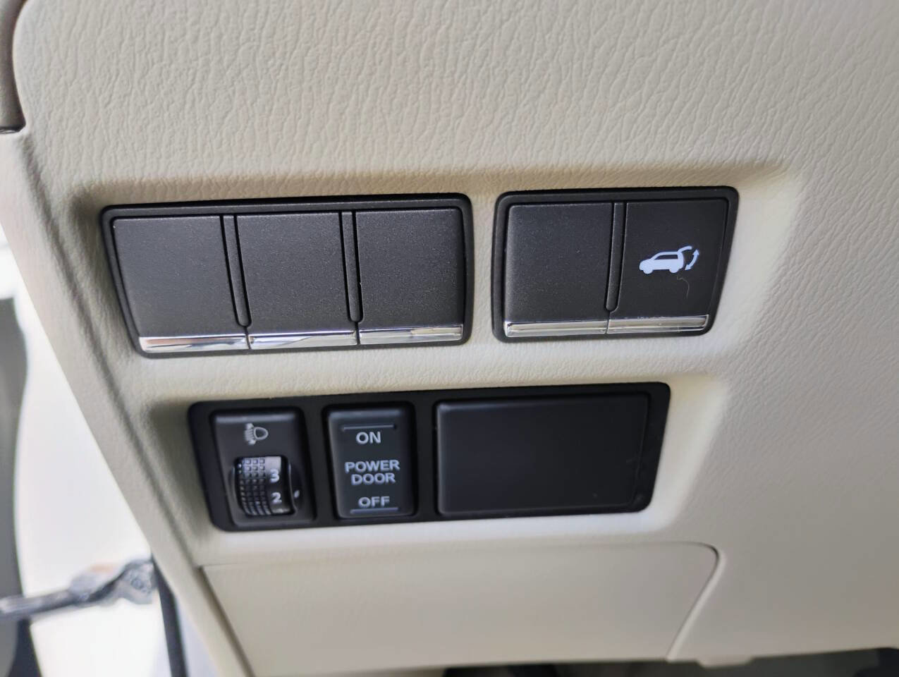Used 2013 INFINITI QX56 4WD w/ Theater Pkg image 25
