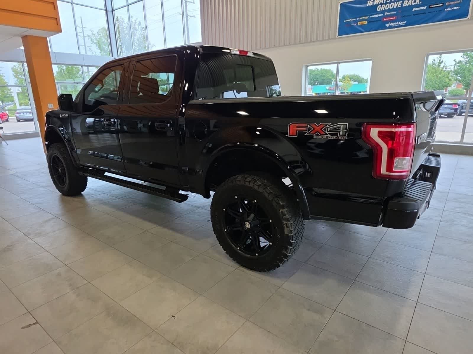Used 2016 Ford F150 XLT w/ Equipment Group 302A Luxury AWD/4WD image 11