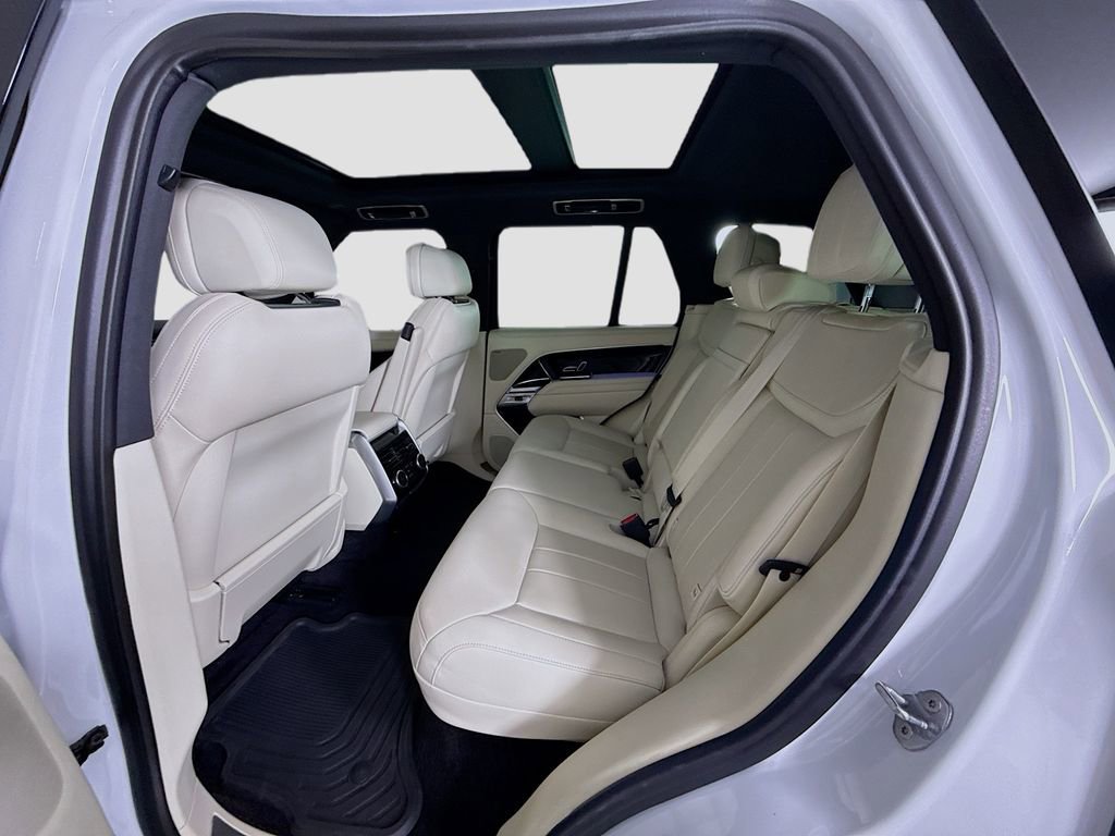 Used 2023 Land Rover Range Rover SE image 22