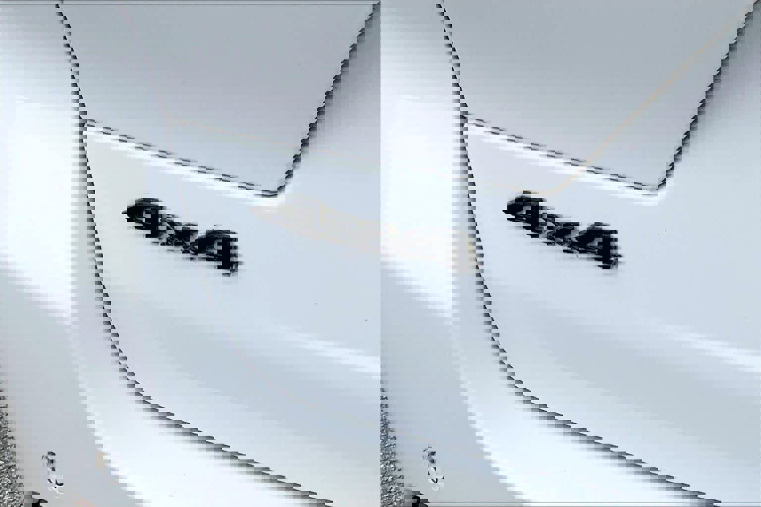 Used 2022 Jeep Grand Cherokee Altitude AWD/4WD image 10