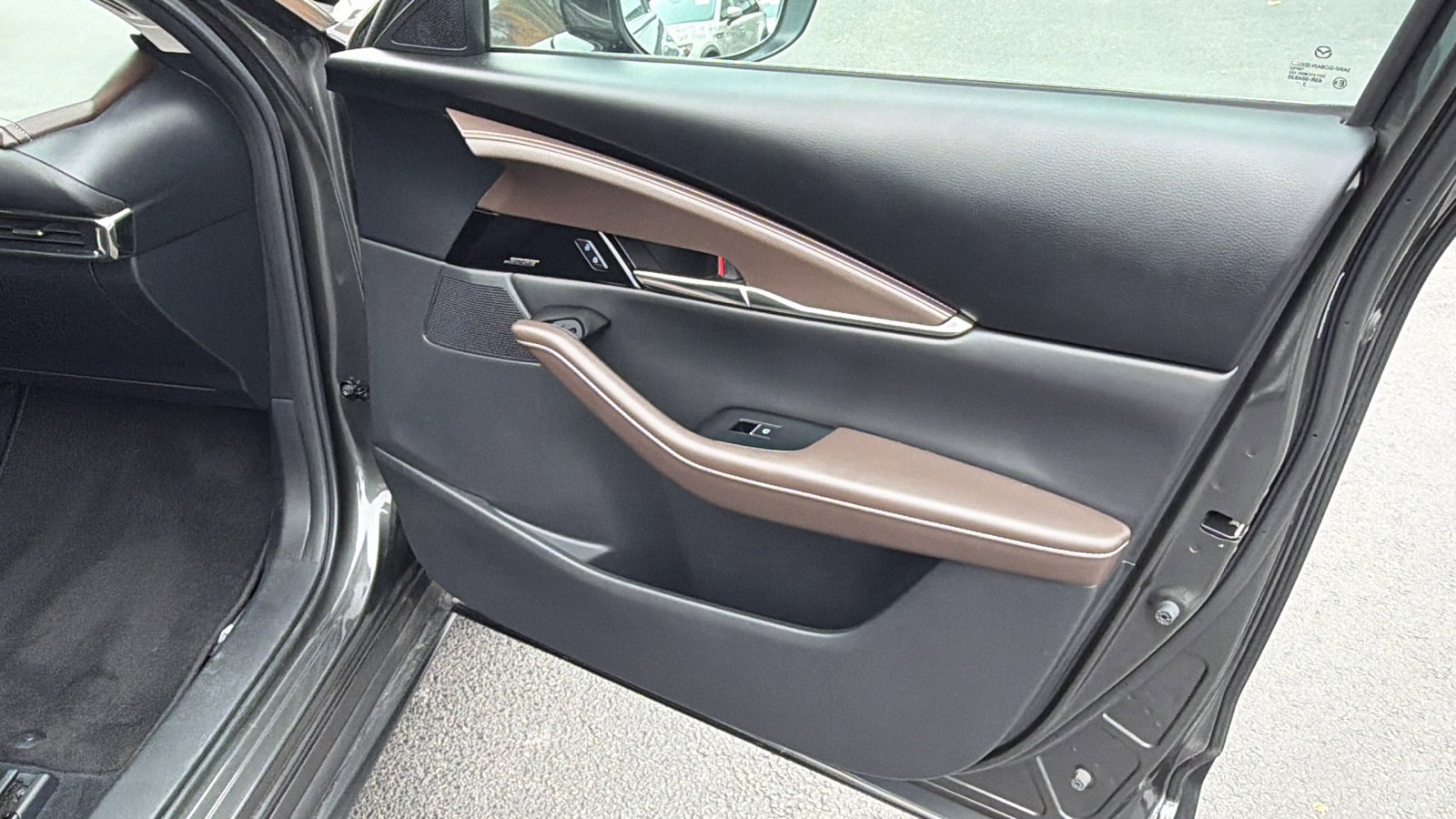 Used 2020 MAZDA CX-30 AWD w/ Premium Package image 35