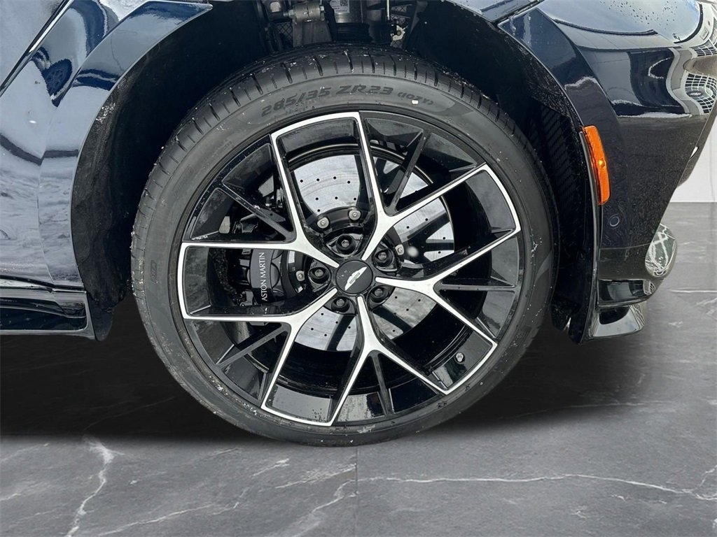 New 2026 Aston Martin DBX 707 image 33