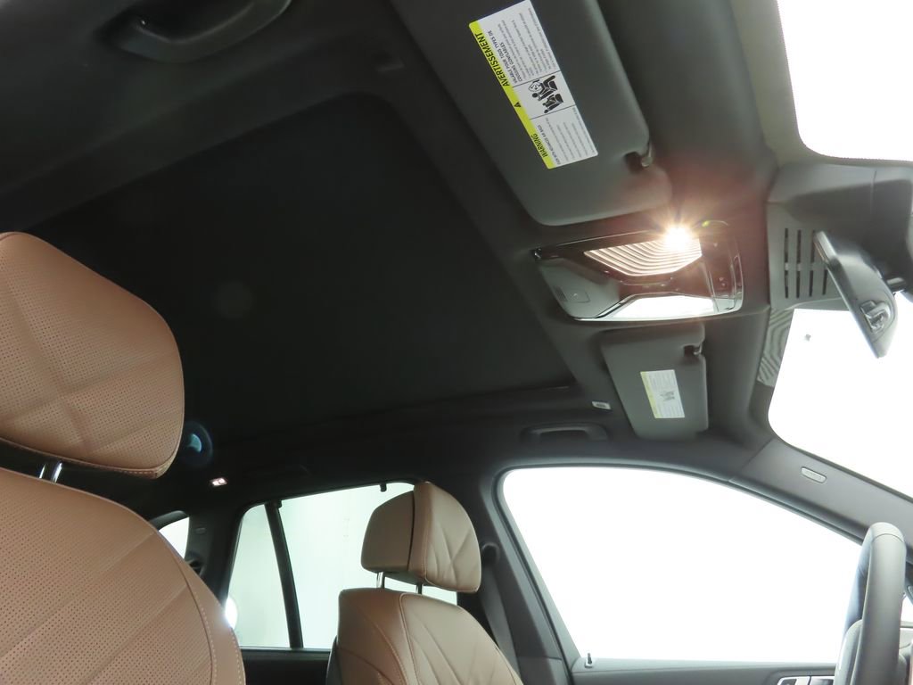 New 2026 BMW X5 xDrive40i w/ Climate Comfort Package image 18