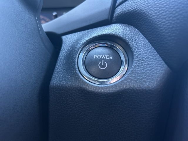 Used 2023 Toyota RAV4 SE w/ Convenience Package AWD/4WD image 25