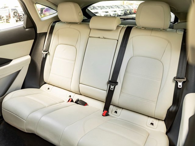 Used 2022 Jaguar E-PACE SE image 21