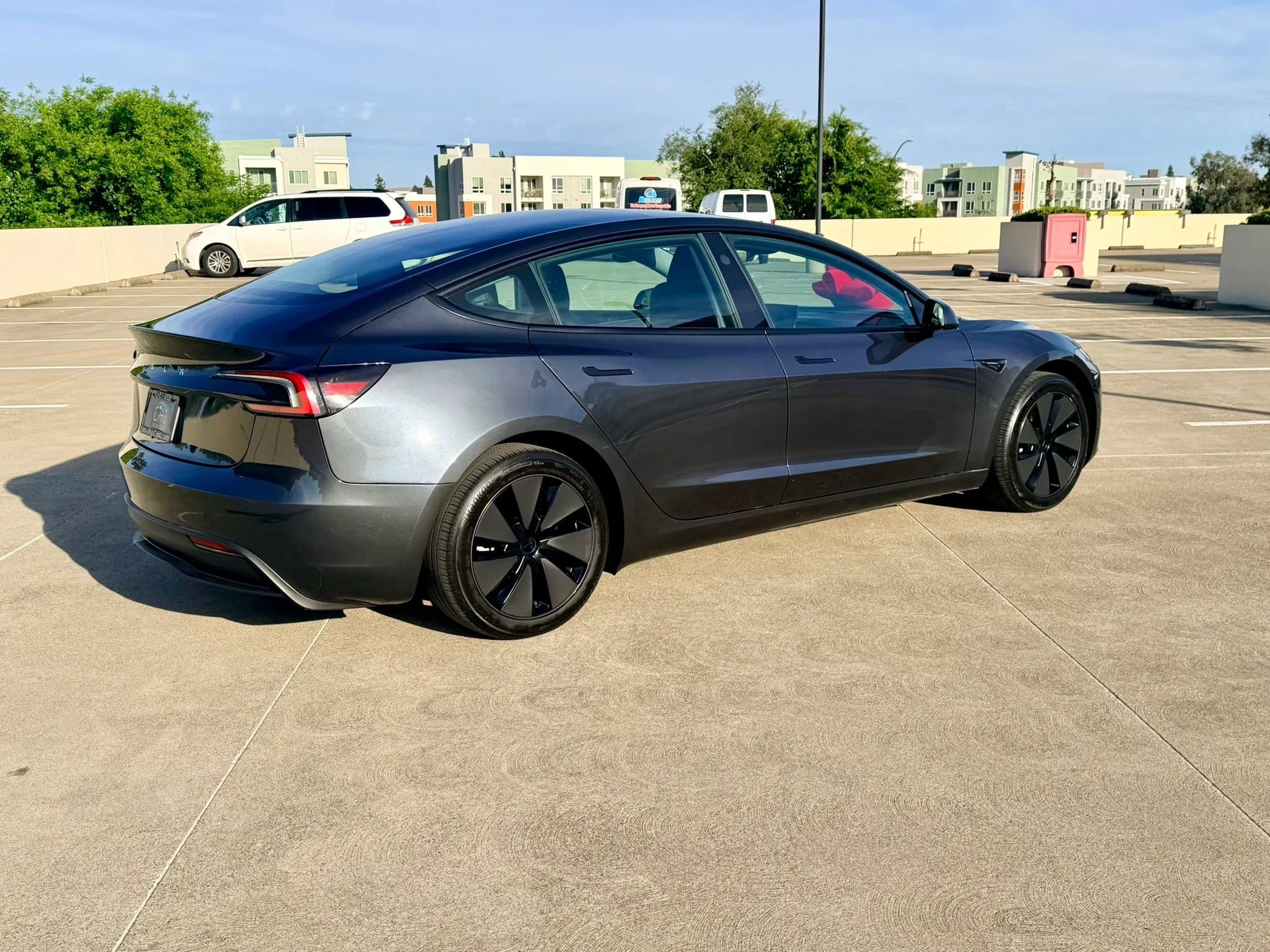 Used 2024 Tesla Model 3 Standard Range RWD image 9