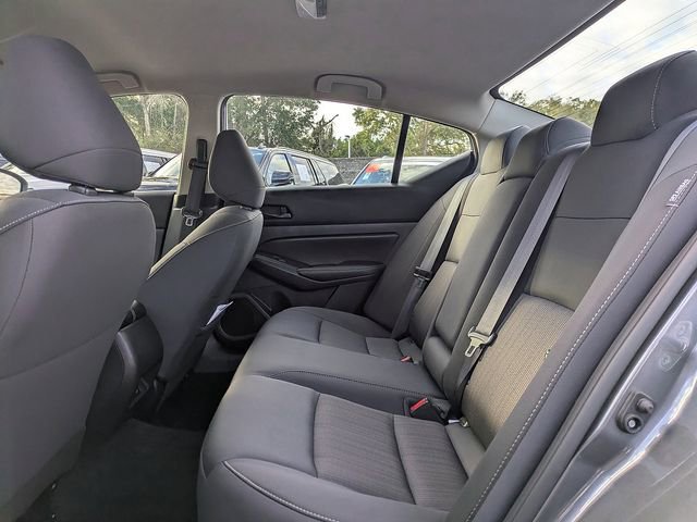 Used 2024 Nissan Altima 2.5 SV image 12