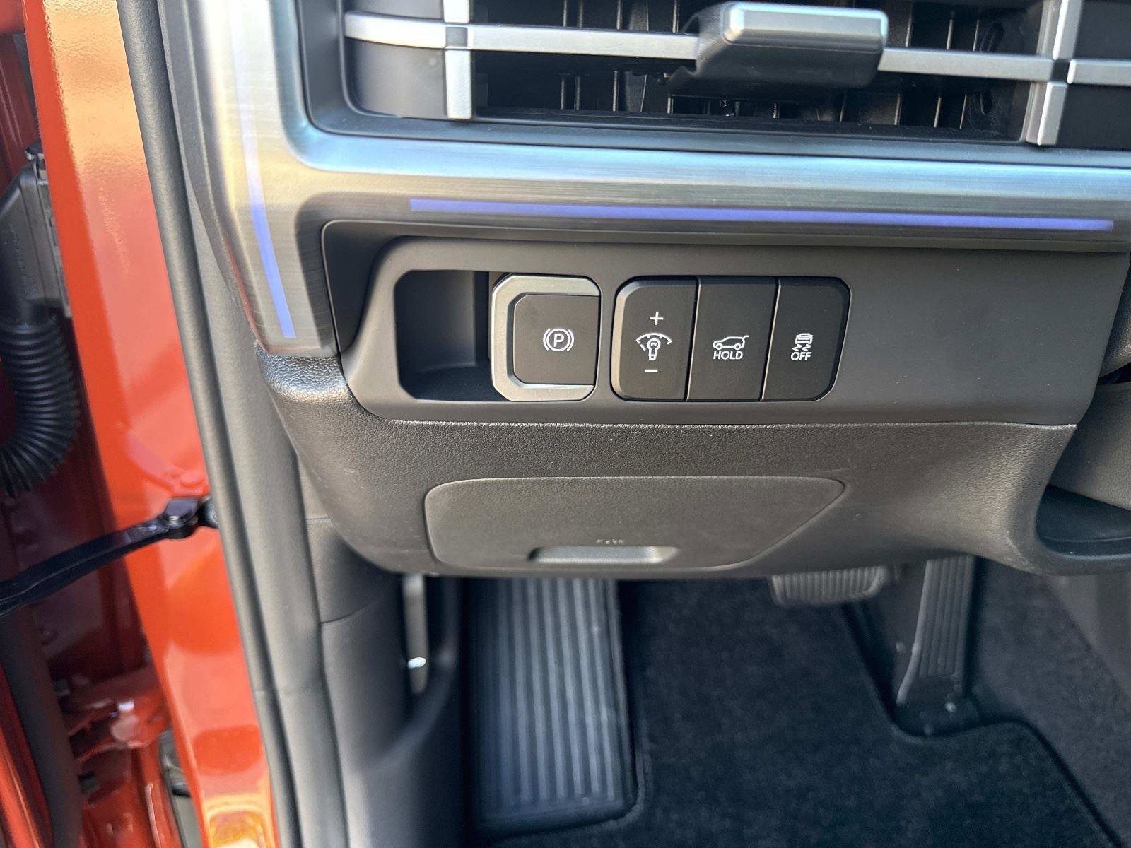 Used 2025 Hyundai Santa Fe Limited image 28