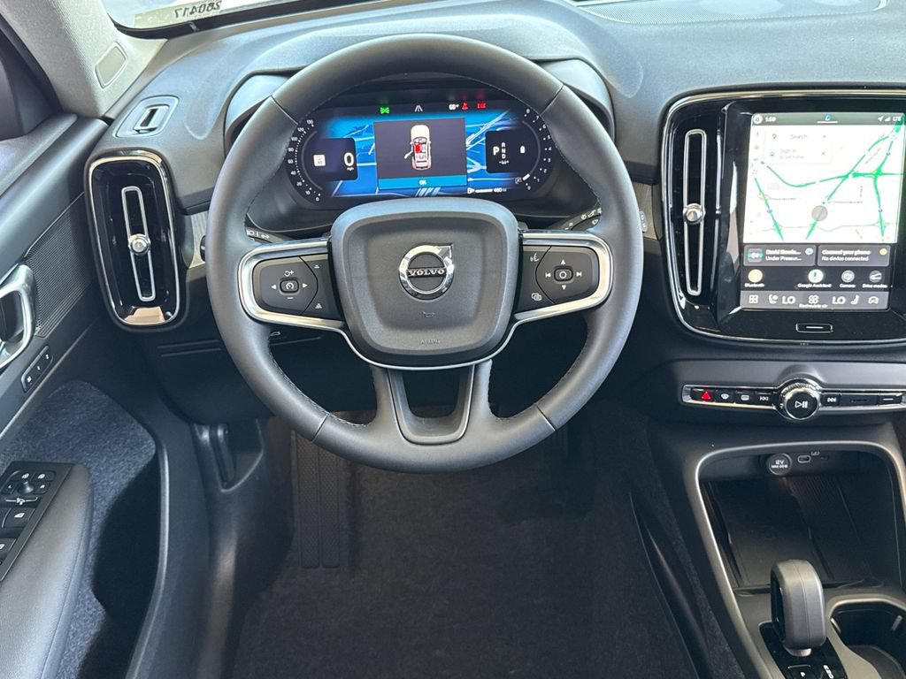 New 2026 Volvo XC40 B5 Core w/ Climate Package AWD/4WD image 13