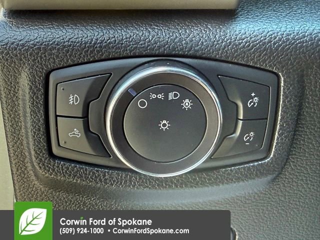 Used 2018 Ford F150 Lariat w/ Equipment Group 502A Luxury AWD/4WD image 29