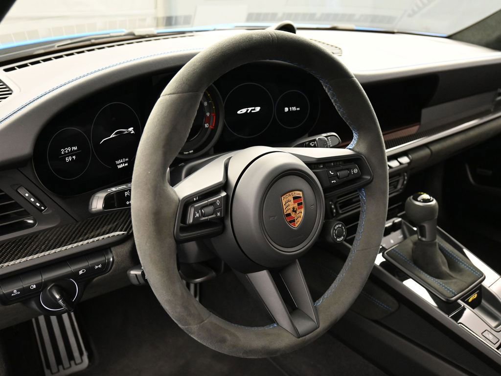 Certified 2022 Porsche 911 GT3 RWD image 17