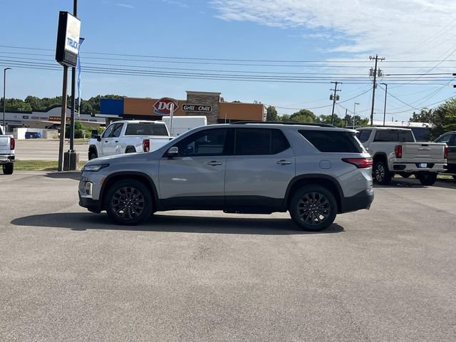 Used 2023 Chevrolet Traverse RS w/ LPO, Floor Liner Package FWD image 6