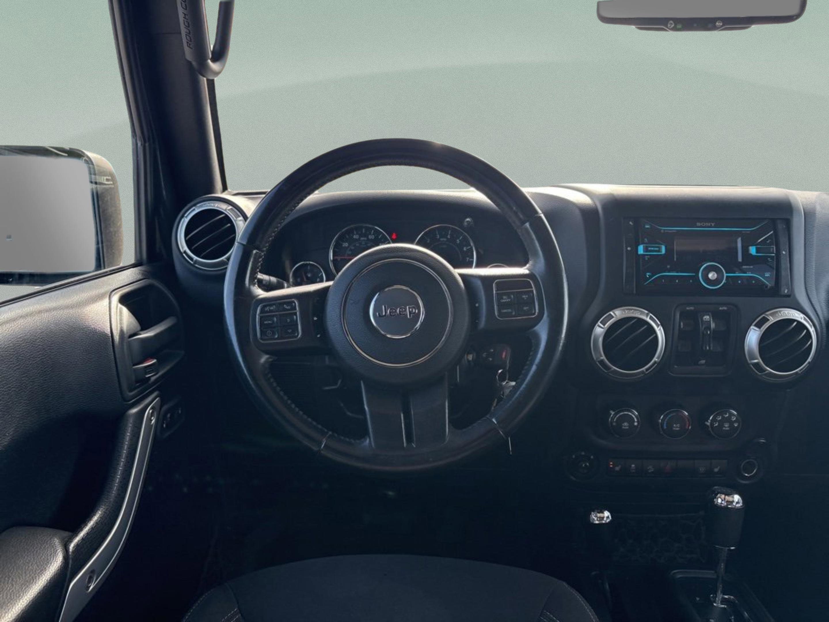 Used 2017 Jeep Wrangler Unlimited Sahara w/ Connectivity Group image 13