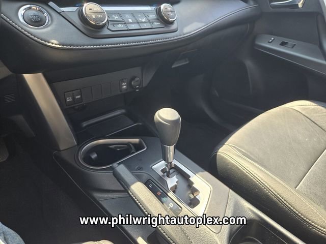 Used 2018 Toyota RAV4 XLE image 25
