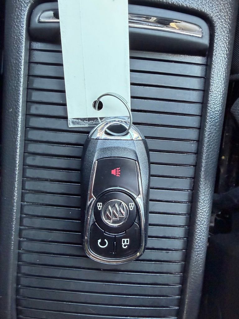 Used 2020 Buick Encore Essence w/ Experience Buick Package image 31