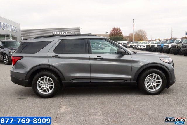 New 2026 Ford Explorer Active image 4