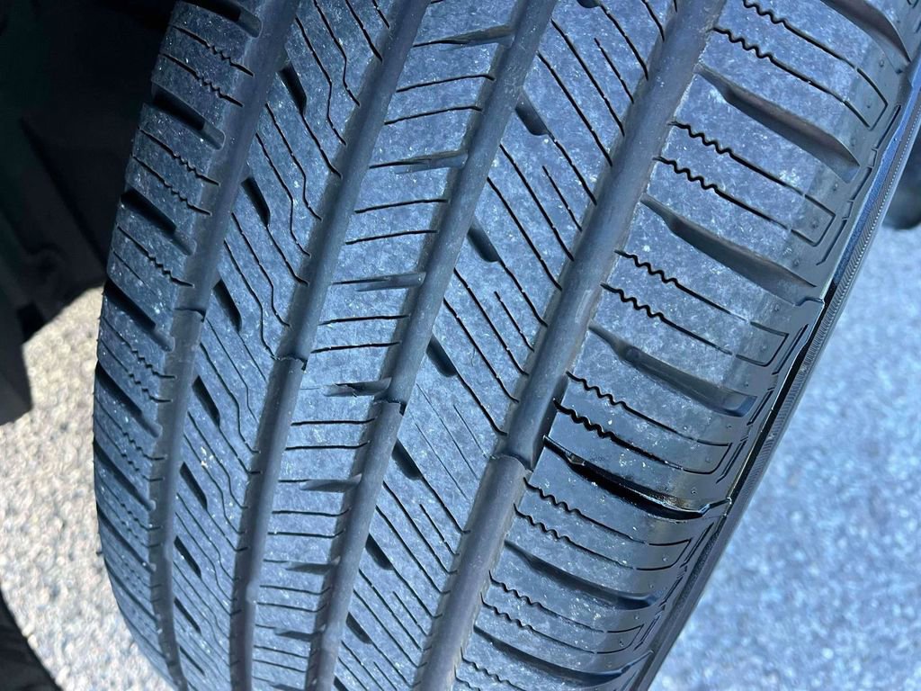 Used 2017 Nissan Rogue SL w/ SL Premium Package image 37