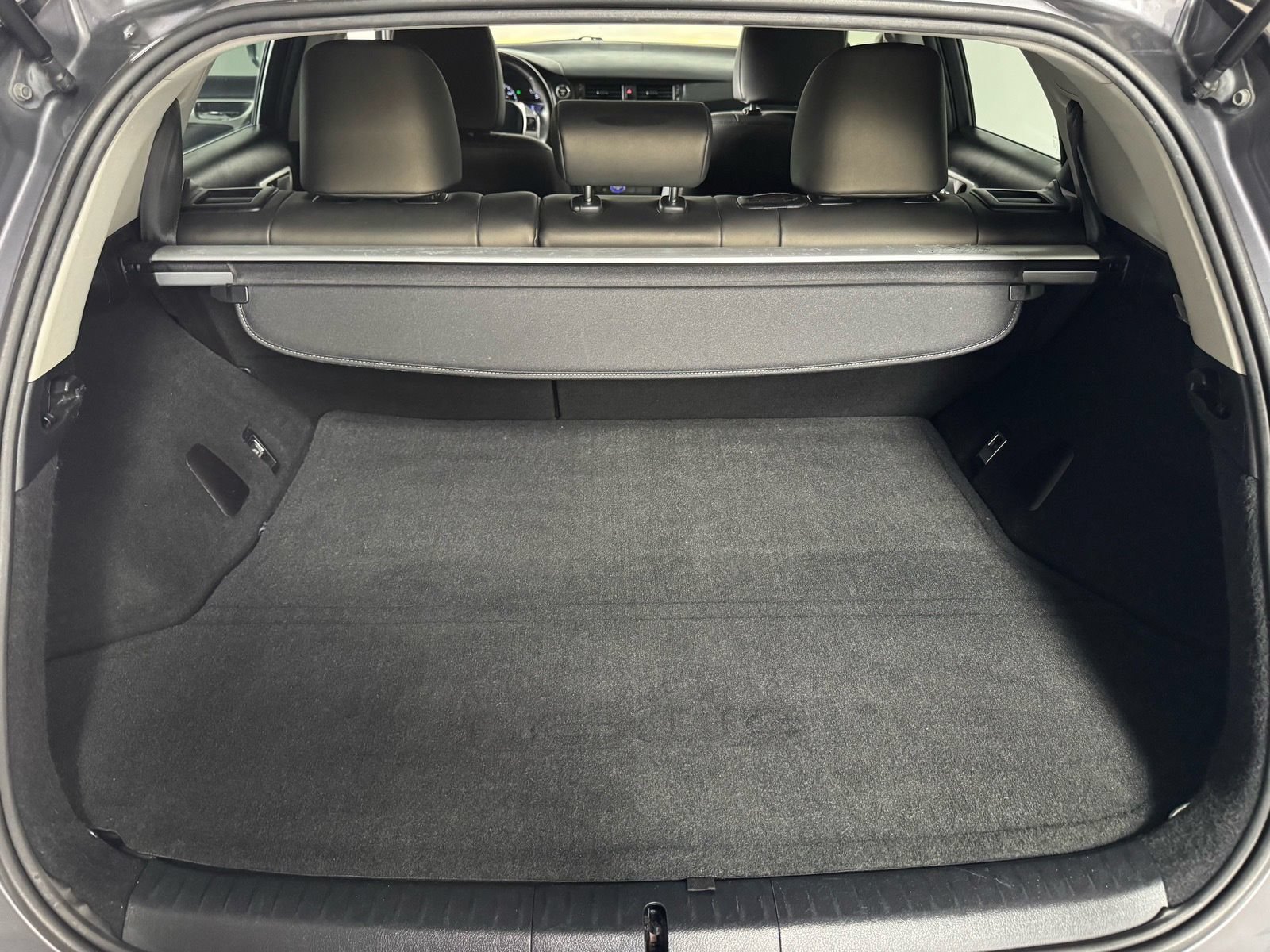 Used 2013 Lexus CT 200h FWD image 17