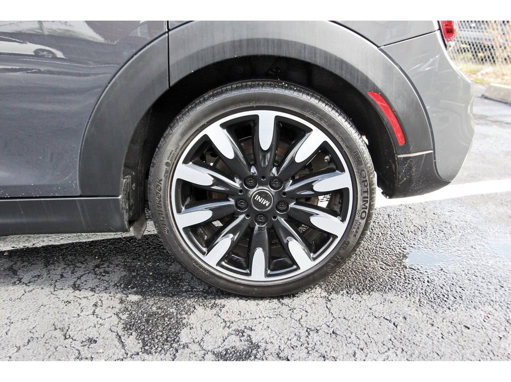 Used 2021 MINI Cooper S w/ Premium Package image 30