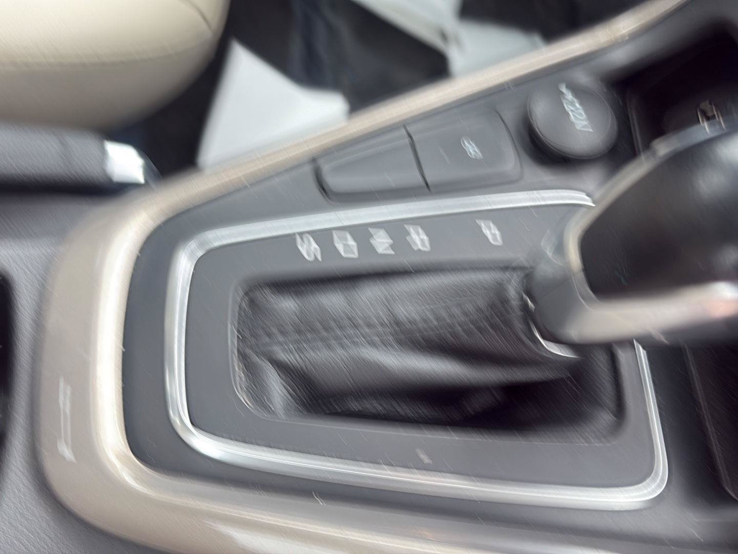 Used 2018 Ford Focus Titanium FWD image 22