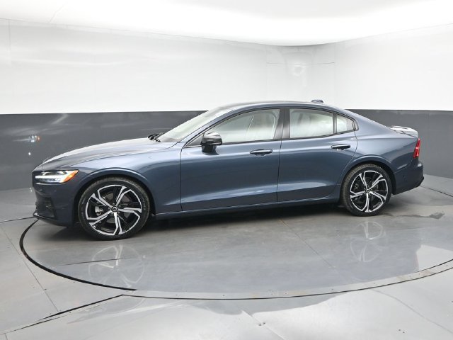 Used 2024 Volvo S60 B5 Plus w/ Climate Package FWD image 4