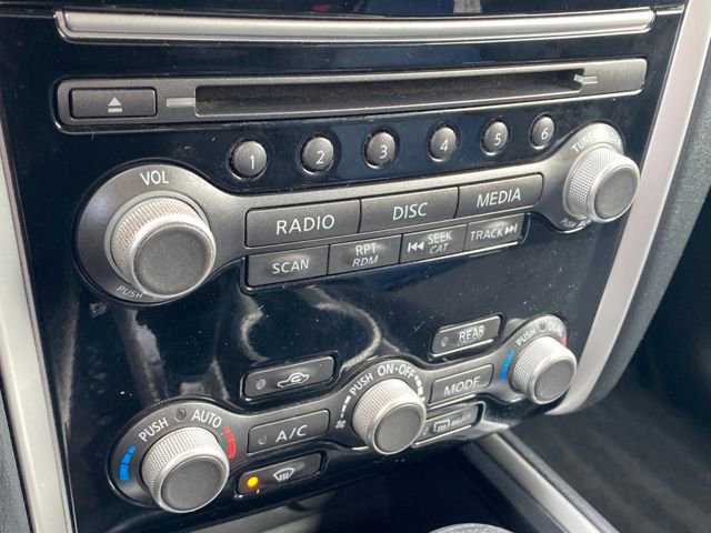 Used 2017 Nissan Pathfinder S image 18