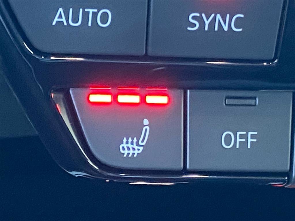 Used 2024 Audi Q4 e-tron Premium Plus w/ Premium Plus image 14