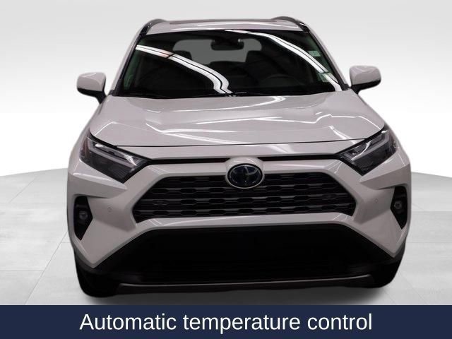 Used 2022 Toyota RAV4 Limited image 3