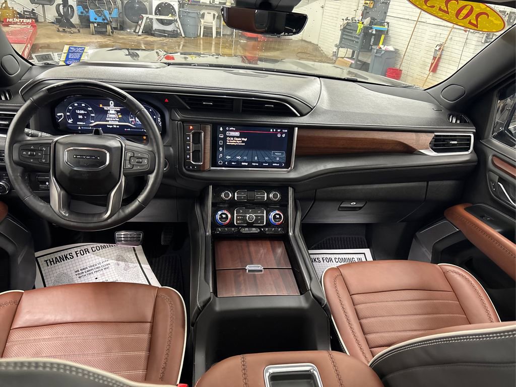 Used 2023 GMC Yukon Denali Ultimate image 24