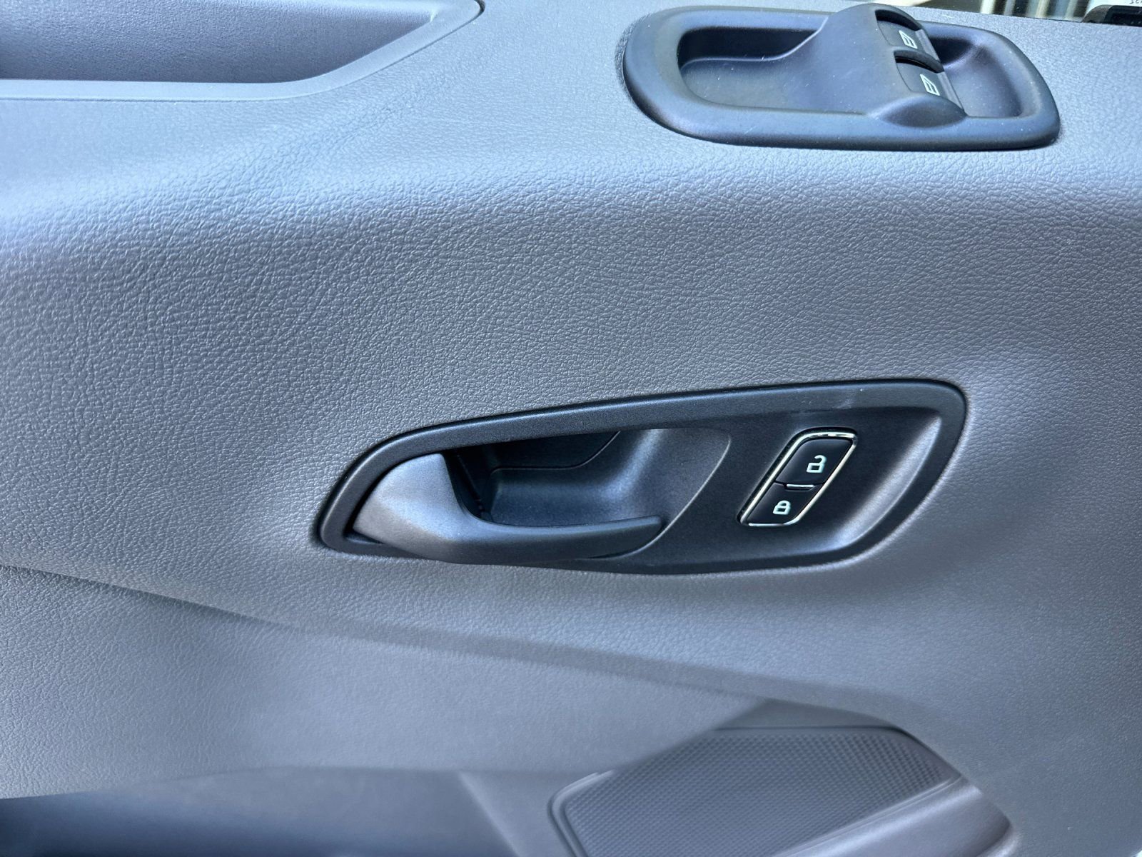 New 2026 Ford Transit 350 XL image 10