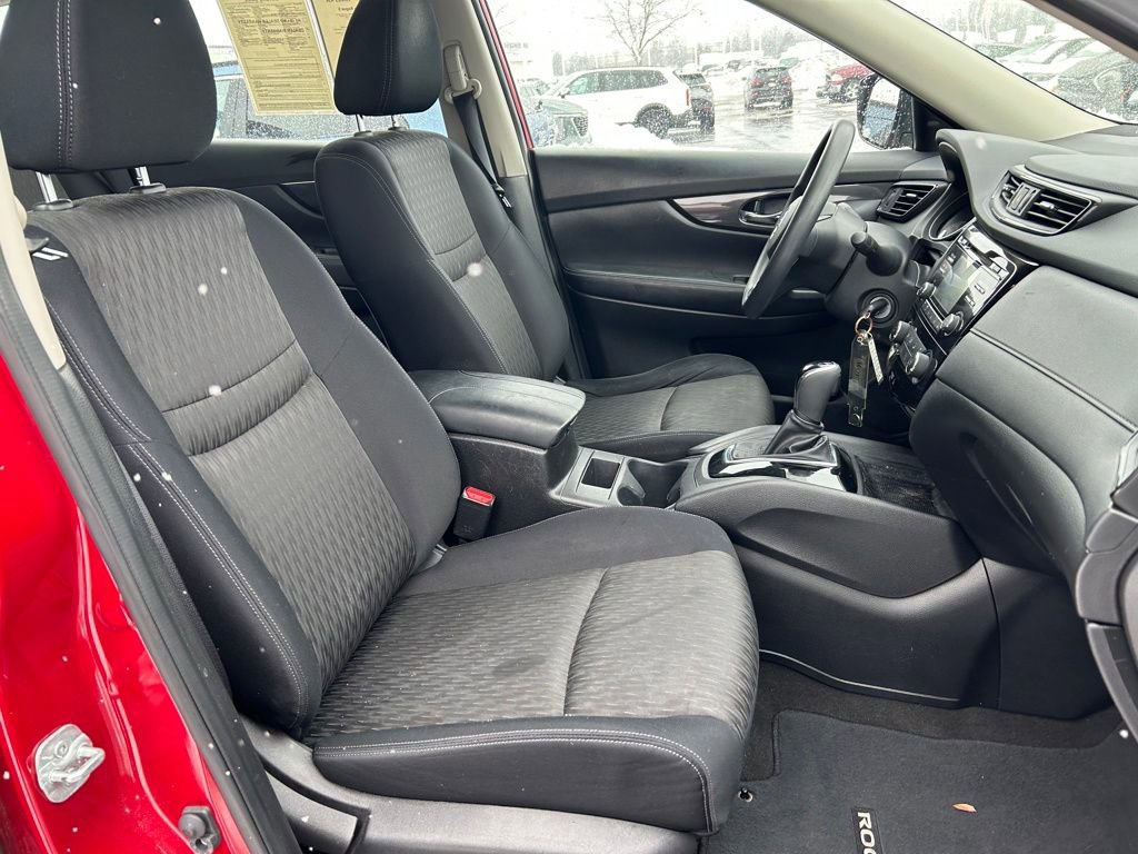 Used 2017 Nissan Rogue S image 22