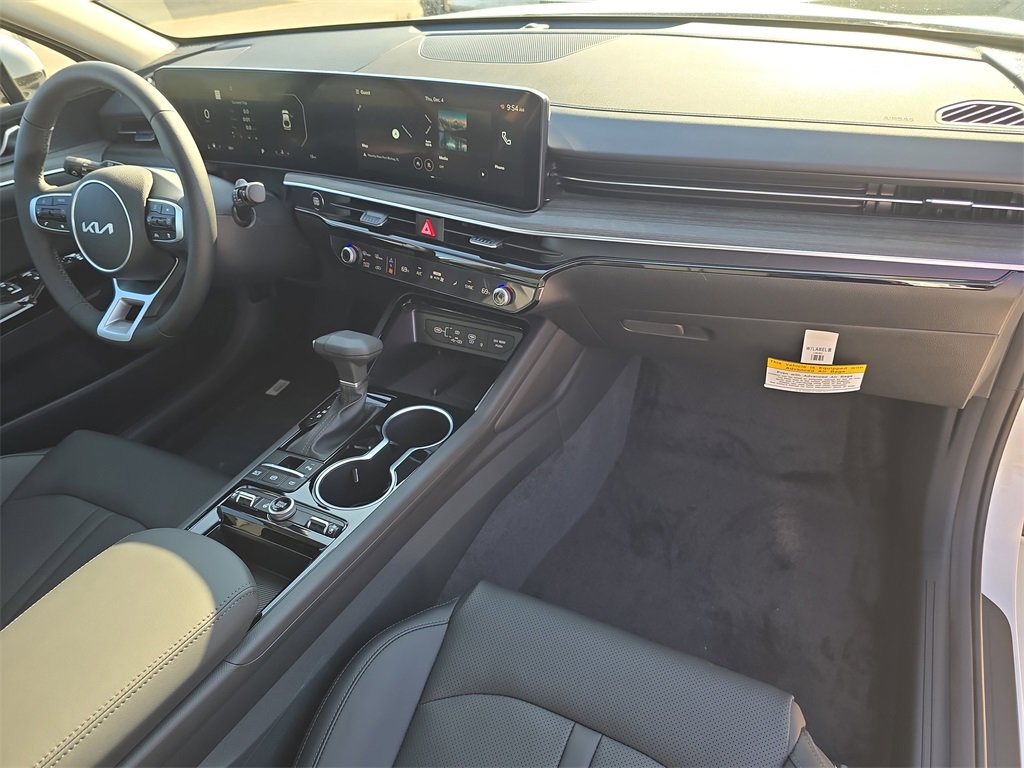 New 2026 Kia K5 EX image 12