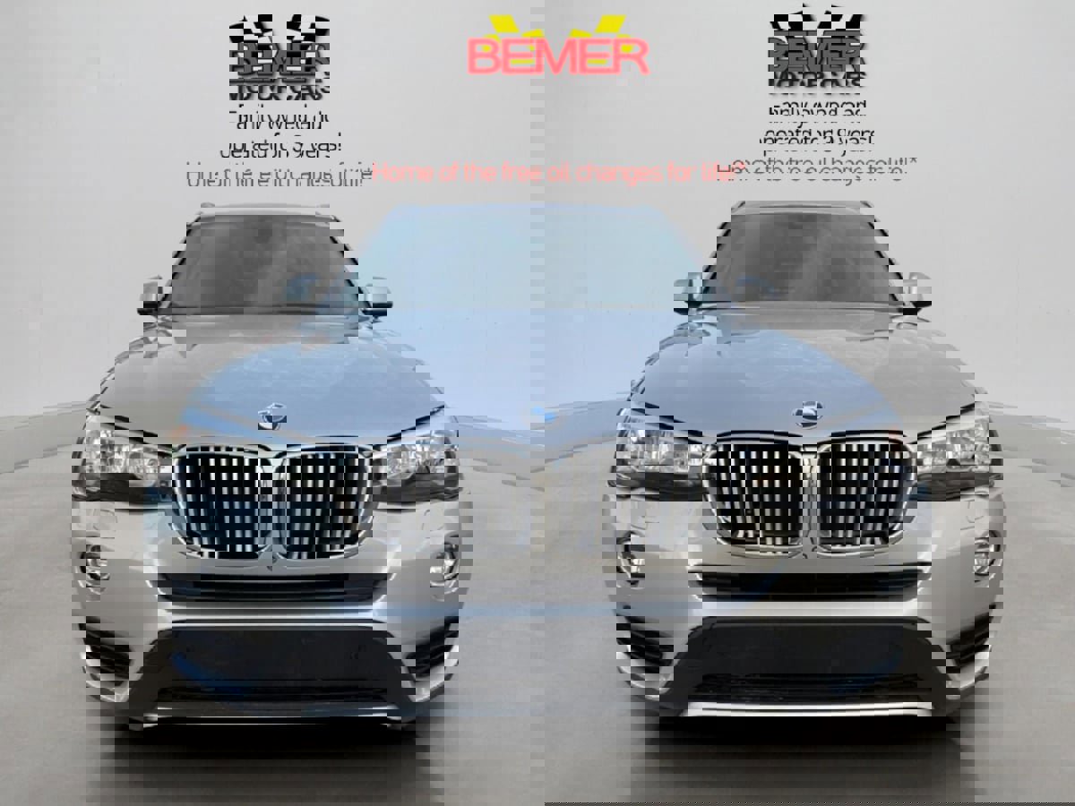 Used 2017 BMW X3 sDrive28i image 9