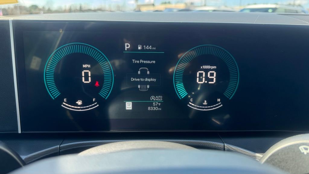 Certified 2025 Hyundai Santa Fe SE image 10