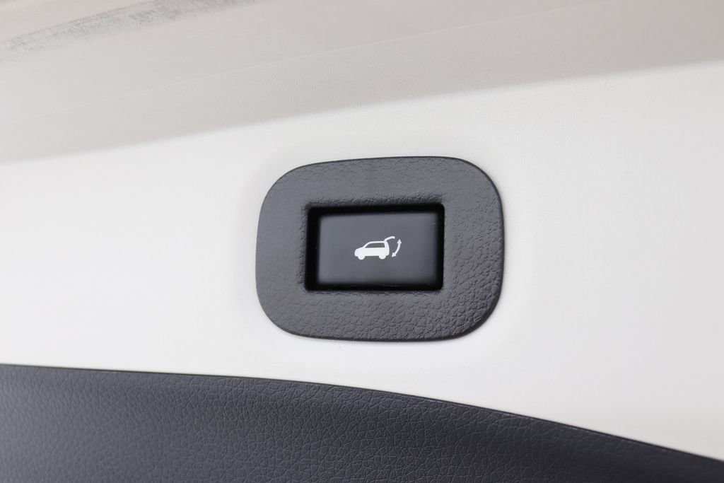 Used 2019 Nissan Rogue SV w/ Premium Package AWD/4WD image 10