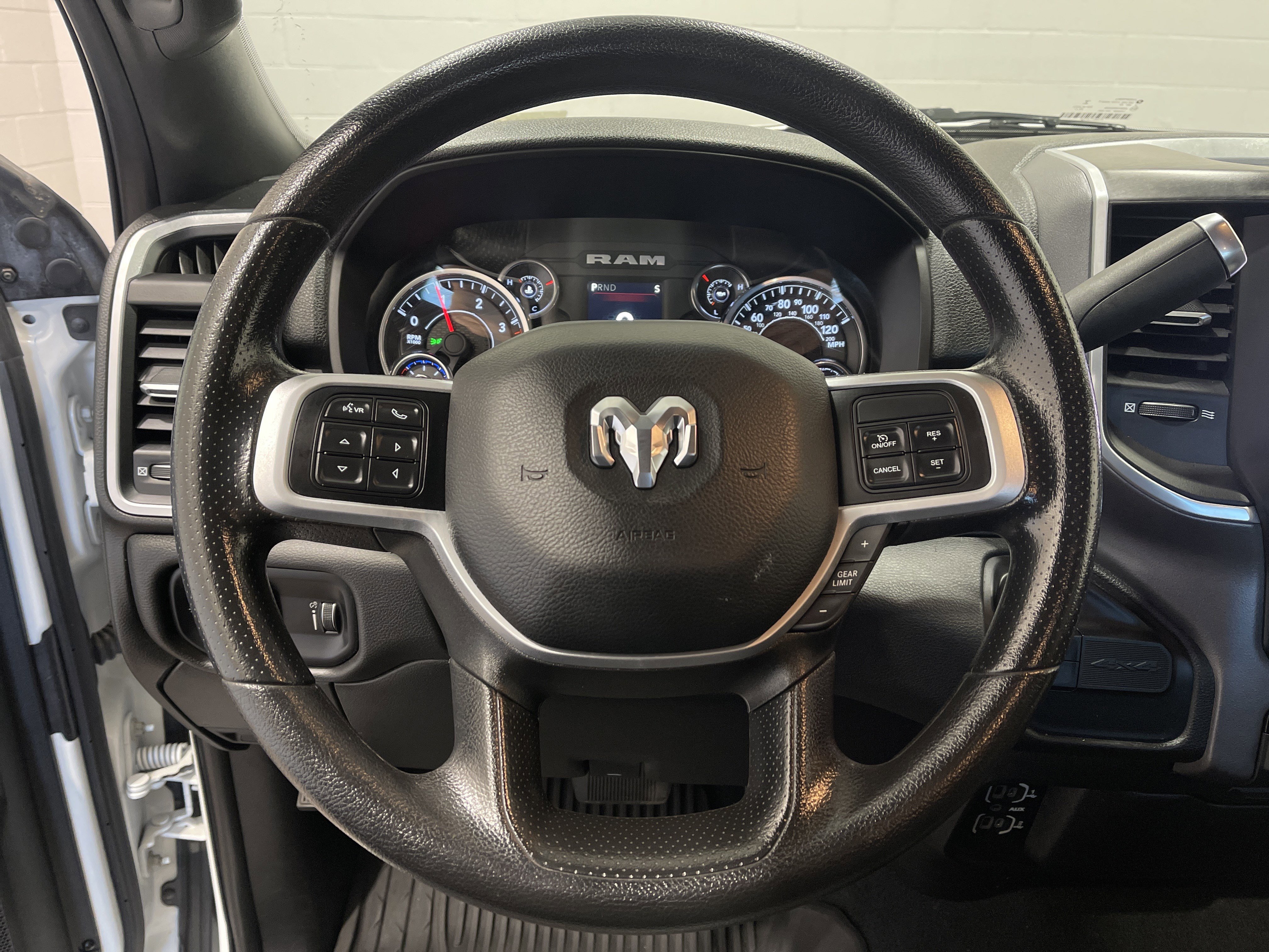 Used 2022 RAM 2500 Big Horn w/ Cold Weather Group image 17