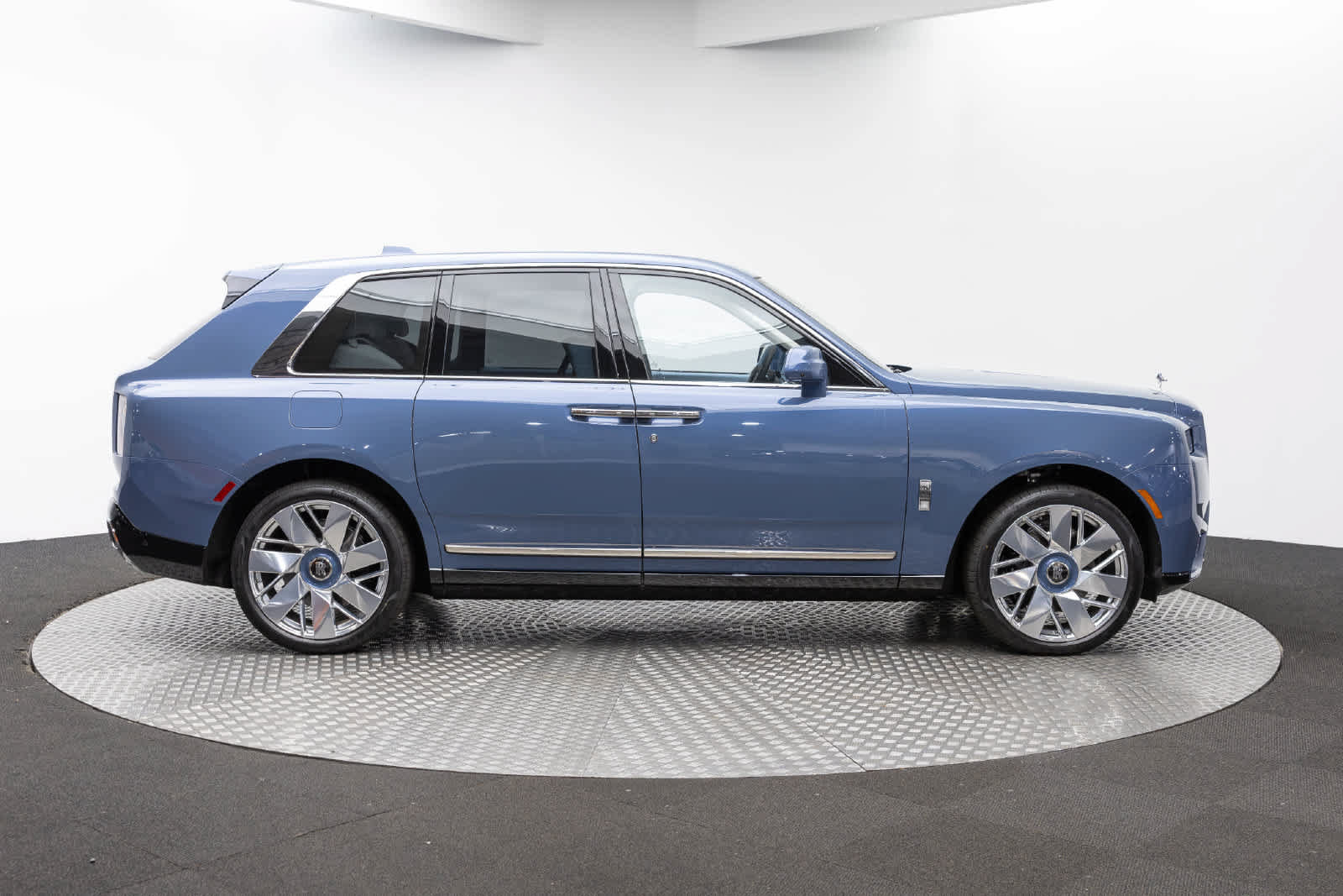 New 2027 Rolls-Royce Cullinan AWD/4WD image 61