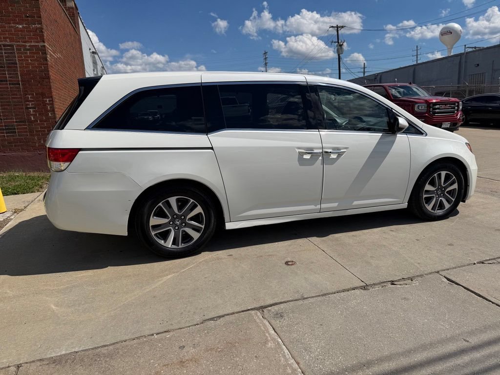 Used 2017 Honda Odyssey Touring image 5