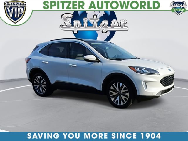 Used 2020 Ford Escape Titanium image 2