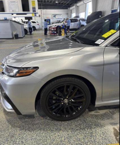 Used 2022 Toyota Camry XSE image 4