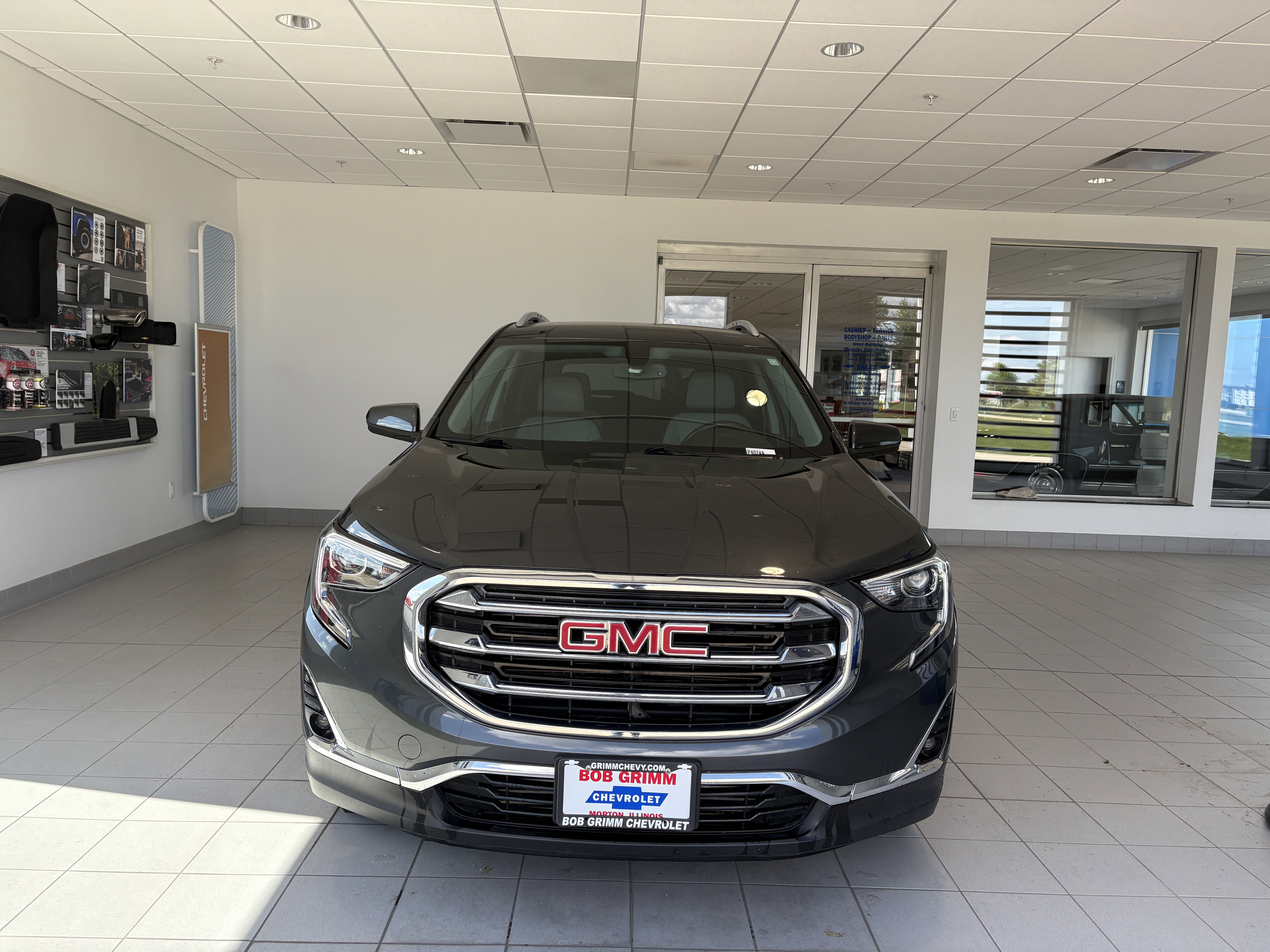 Used 2018 GMC Terrain SLT w/ Preferred Package FWD image 7