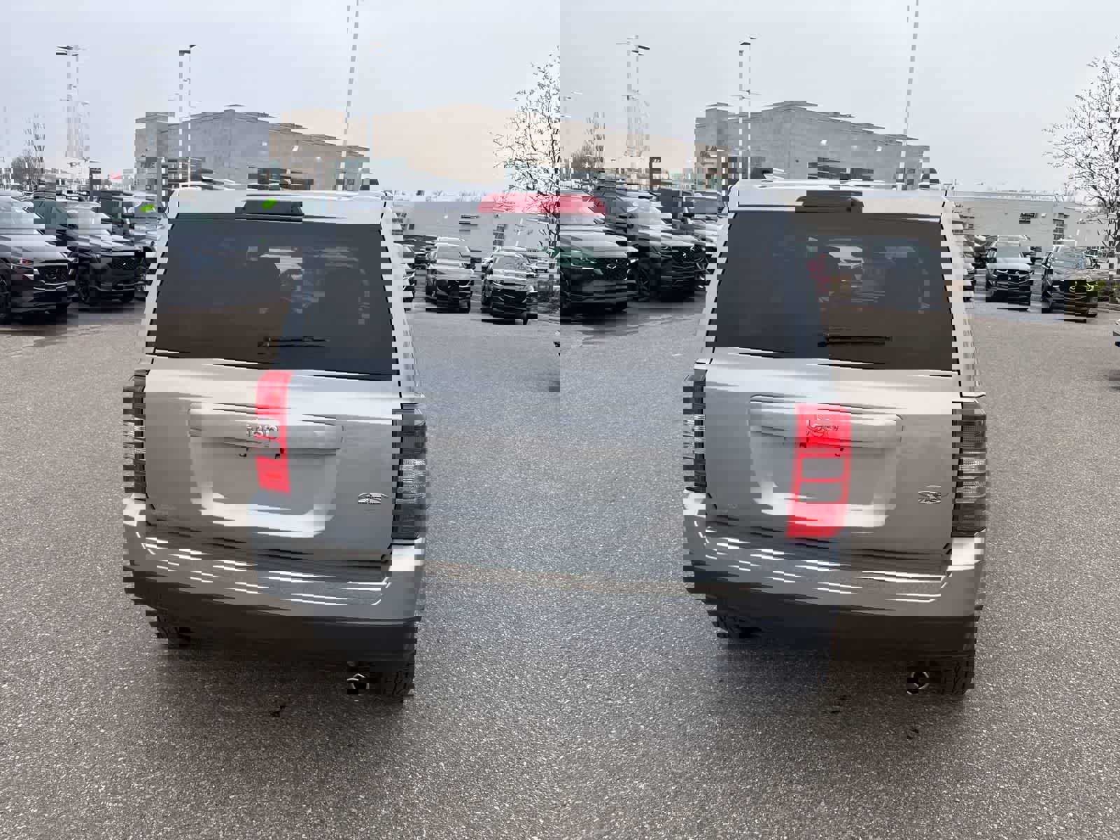 Used 2016 Jeep Patriot High Altitude image 6