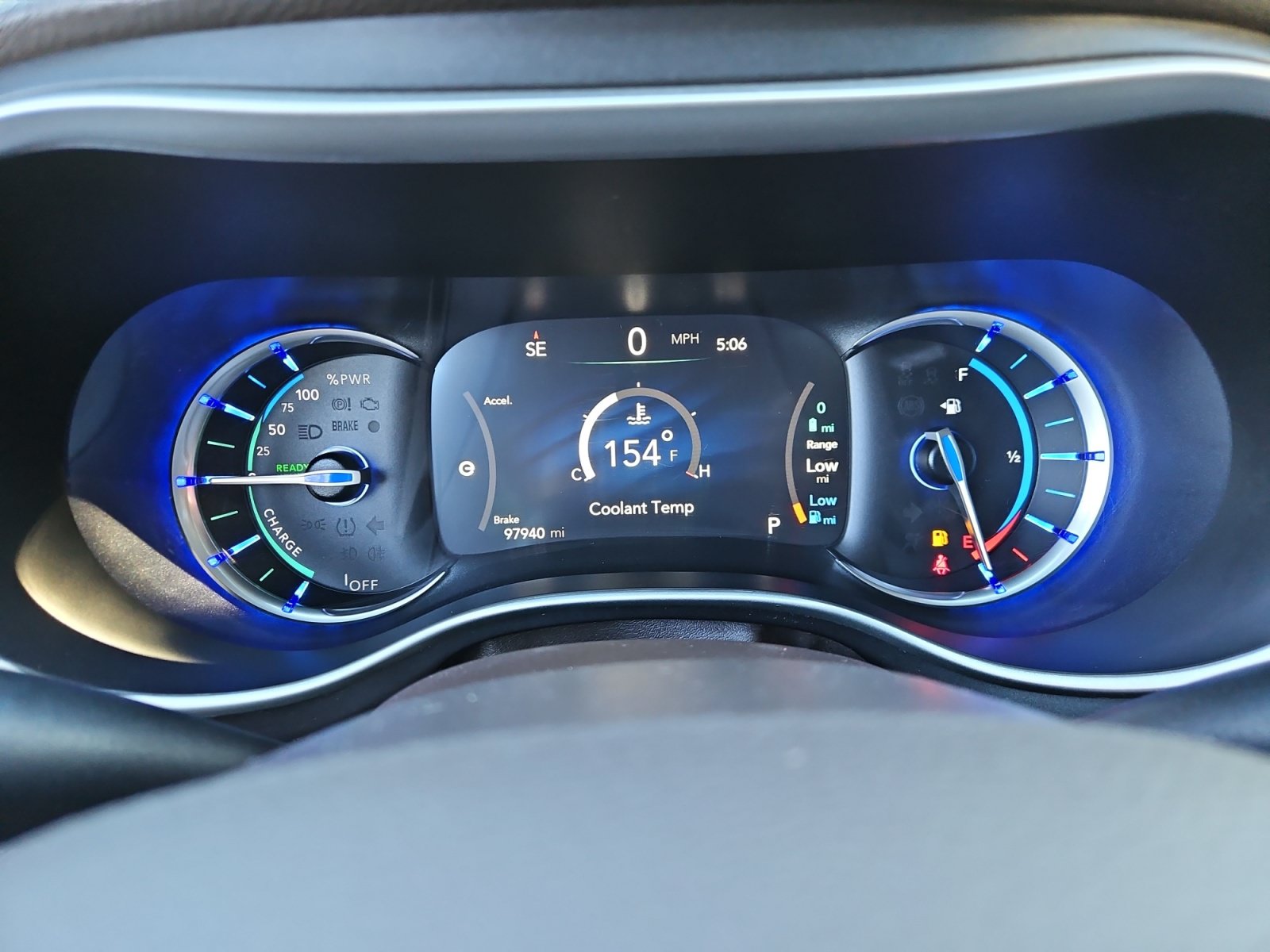 Used 2021 Chrysler Pacifica Touring-L FWD image 18