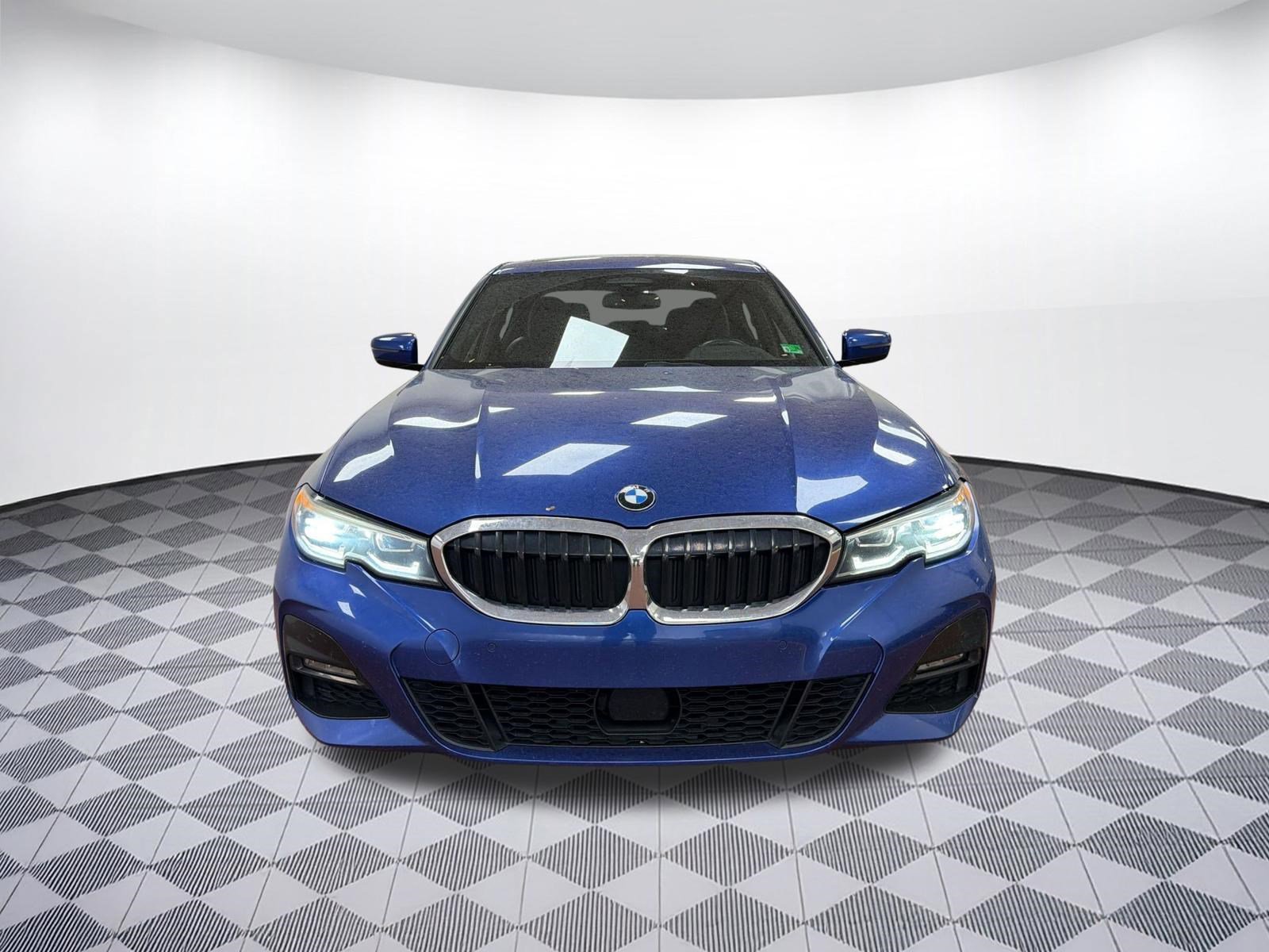 Used 2020 BMW 330i Sedan w/ M Sport Package image 6